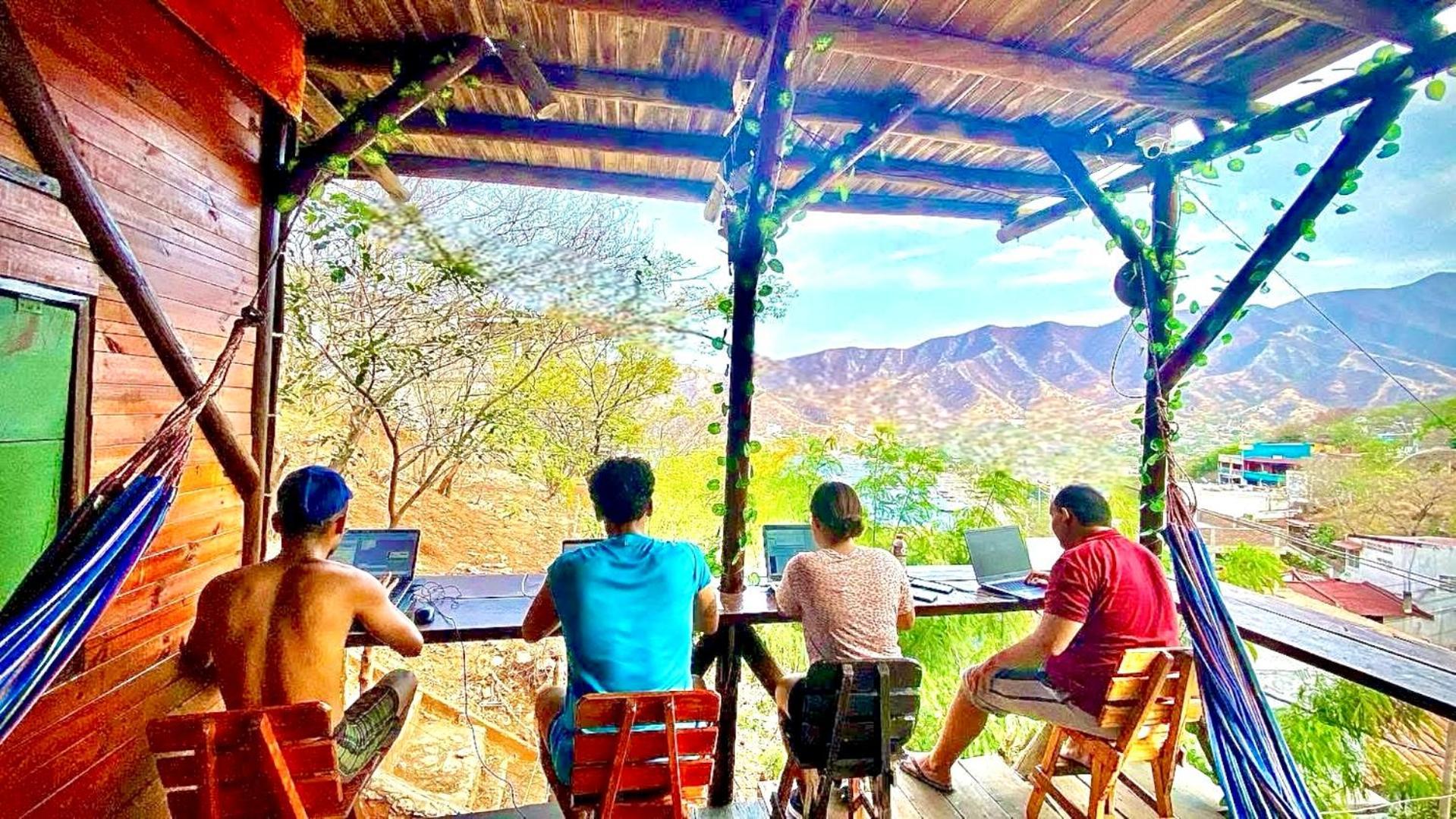Tamarindo Beach Hostel Таганга Екстер'єр фото