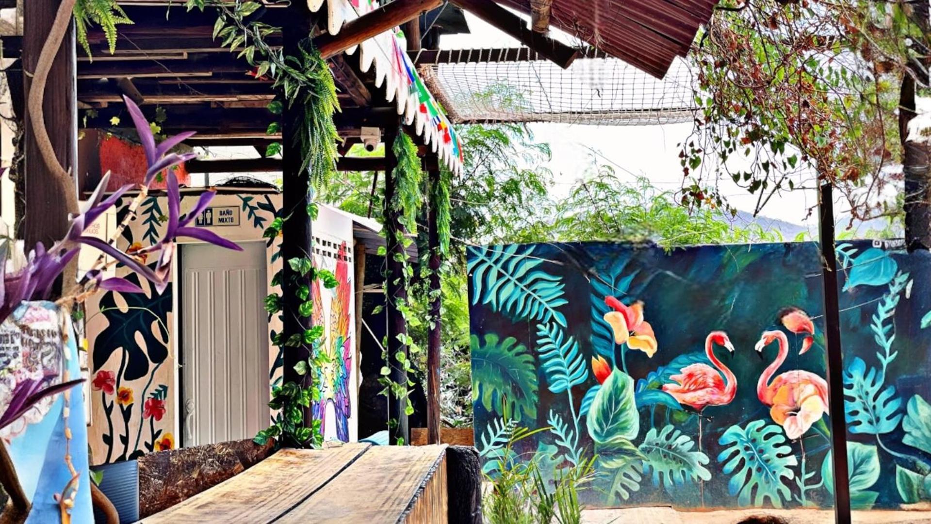 Tamarindo Beach Hostel Таганга Екстер'єр фото